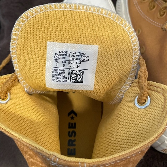 Converse All Star Chuck Taylor High Tops Mustard Sz 7 - Picture 6 of 12